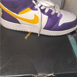 Nike Kids' Purple and Yellow Sneakers retro Kobe Theme